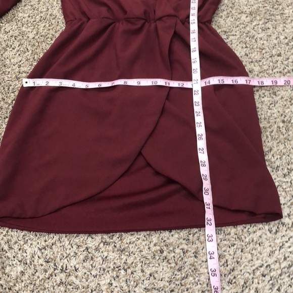 Tobi Dress Size Small Maroon Red Long Sleeve Faux Wrap Tulip Hem - Picture 8 of 9